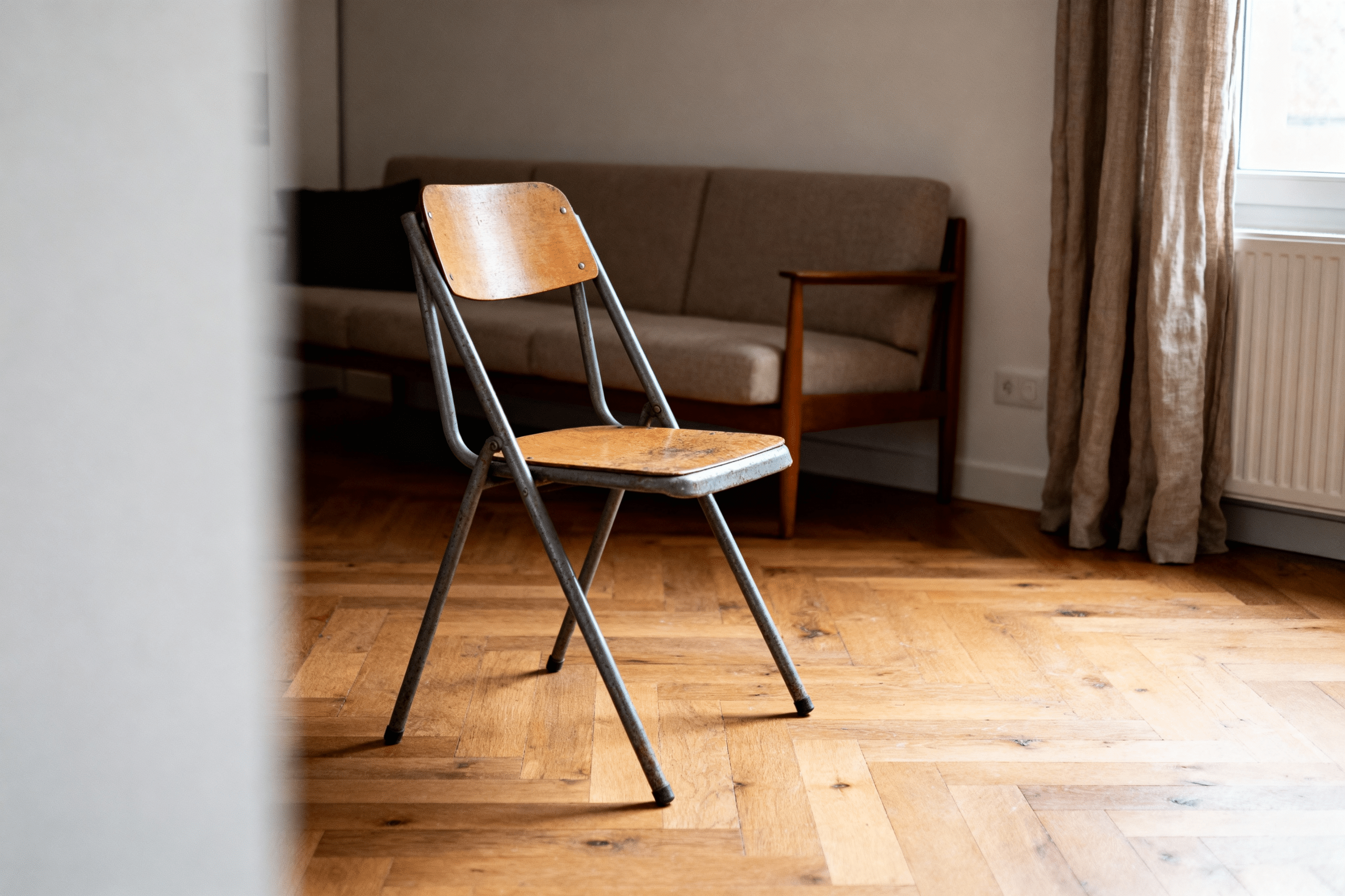 Chaise Standard Jean Prouvé
