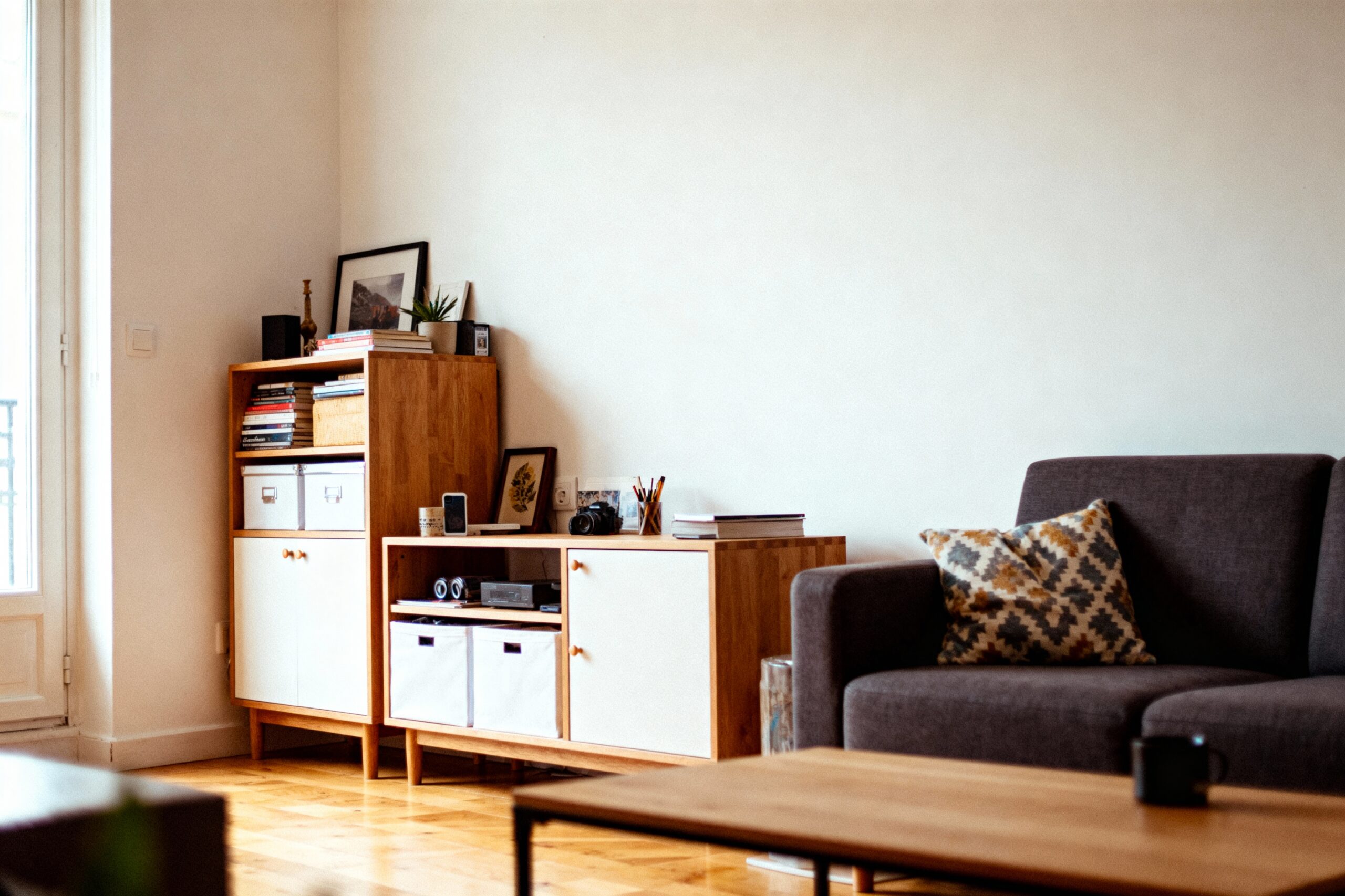 Aménagement petit salon : 10 idées pour optimiser l’espace